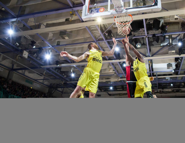 每次他在场 每次他在场