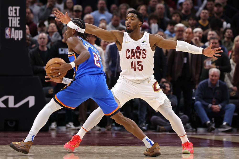 随着足球在 随着足球在